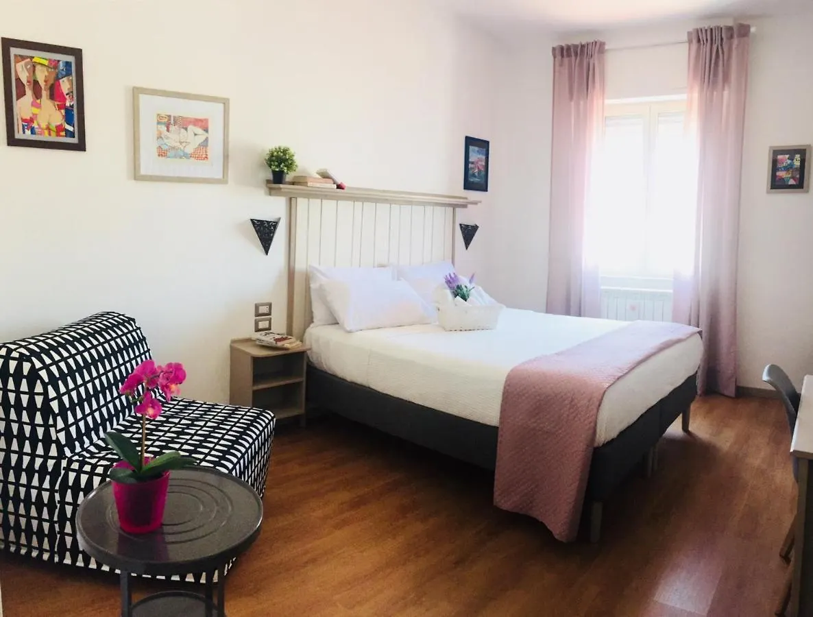 Couette-café Bed and Breakfast Starnone Bed&Book à Naples